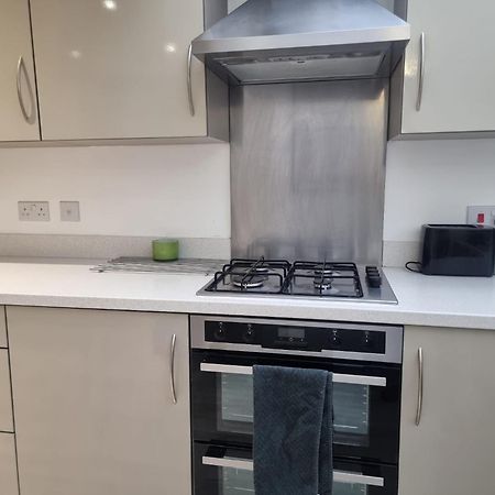 Bromley Common- Double Bedroom With En-Suite With Private Lounge In Shared Town House Εξωτερικό φωτογραφία