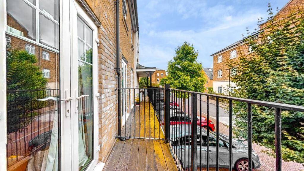 Bromley Common- Double Bedroom With En-Suite With Private Lounge In Shared Town House Εξωτερικό φωτογραφία