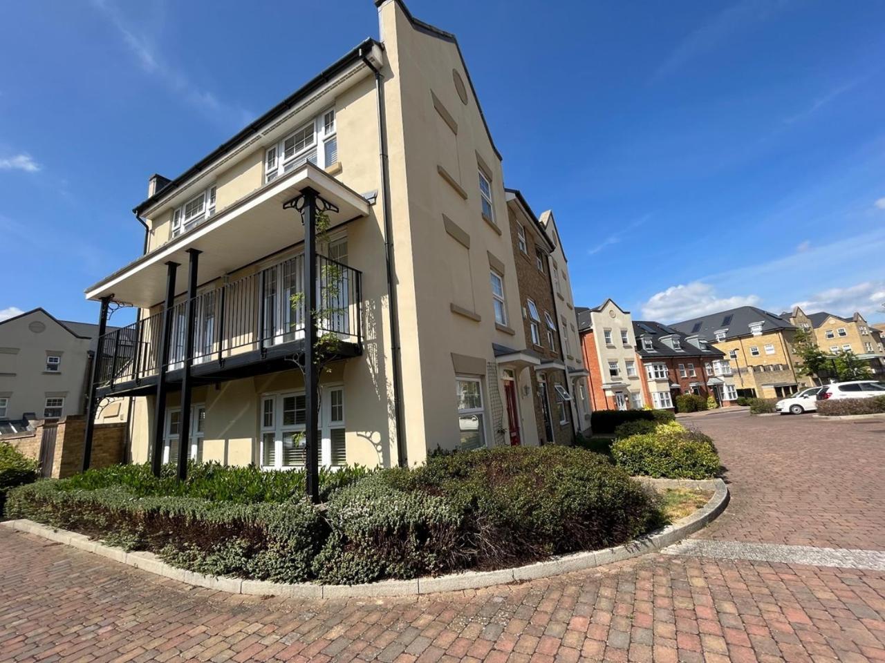 Bromley Common- Double Bedroom With En-Suite With Private Lounge In Shared Town House Εξωτερικό φωτογραφία