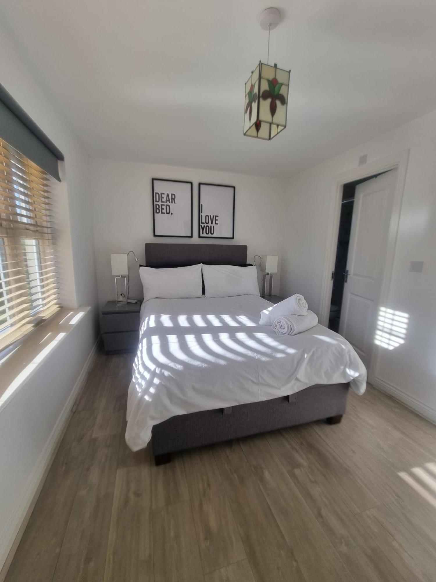 Bromley Common- Double Bedroom With En-Suite With Private Lounge In Shared Town House Εξωτερικό φωτογραφία