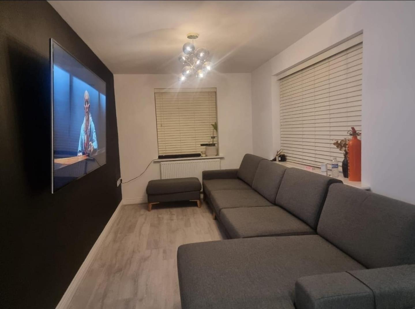 Bromley Common- Double Bedroom With En-Suite With Private Lounge In Shared Town House Εξωτερικό φωτογραφία